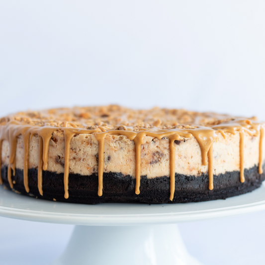 Peanut Butter Butterfinger Cheesecake