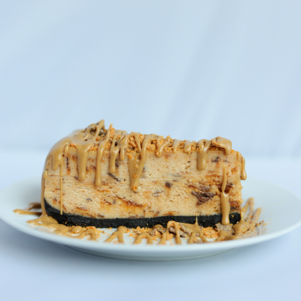 Peanut Butter Butterfinger Cheesecake - Single slice